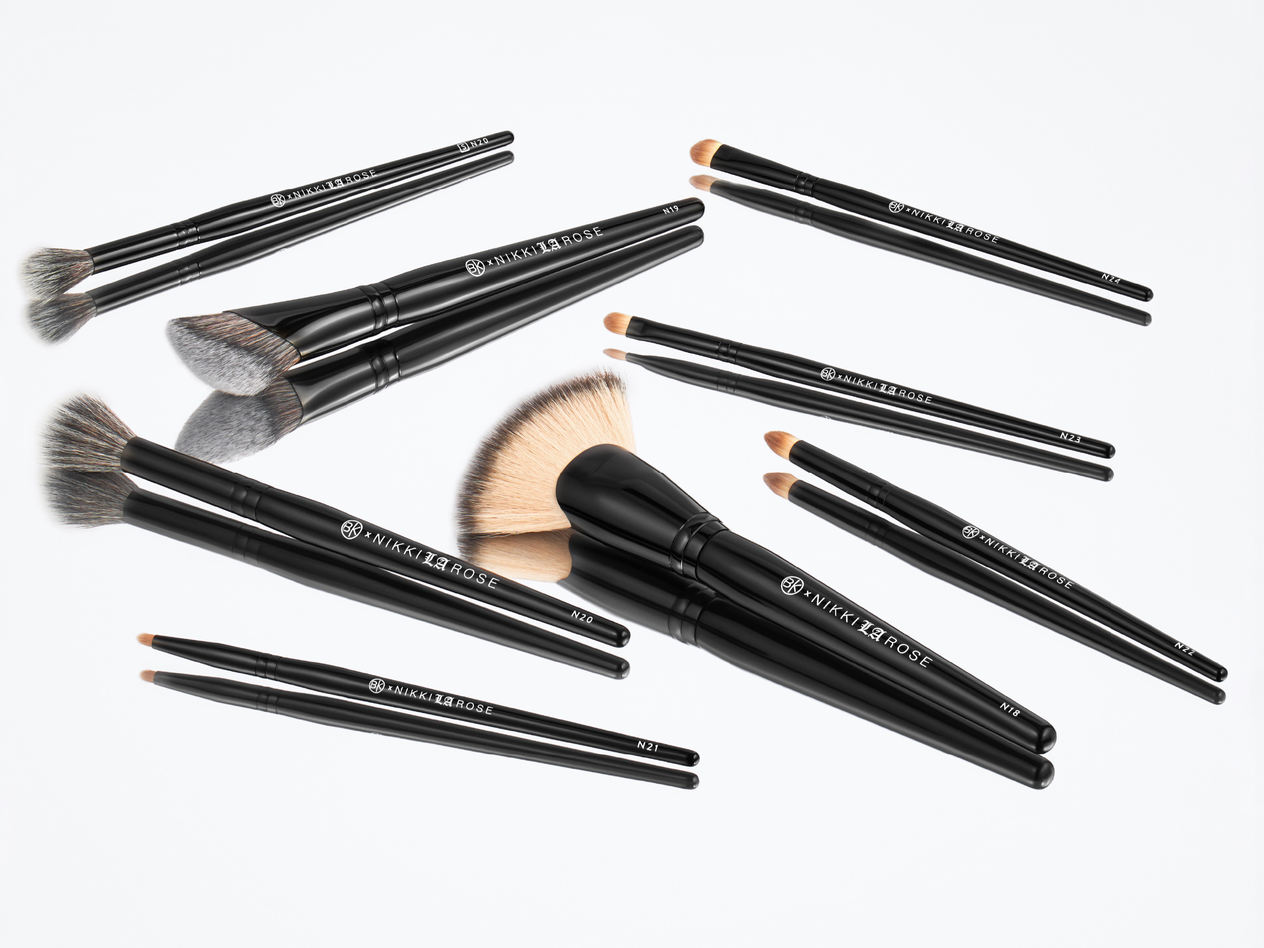 Nikki La Rose N24 Small Packer